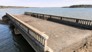 Read more about the article Abandoned Paris Landing Bridges